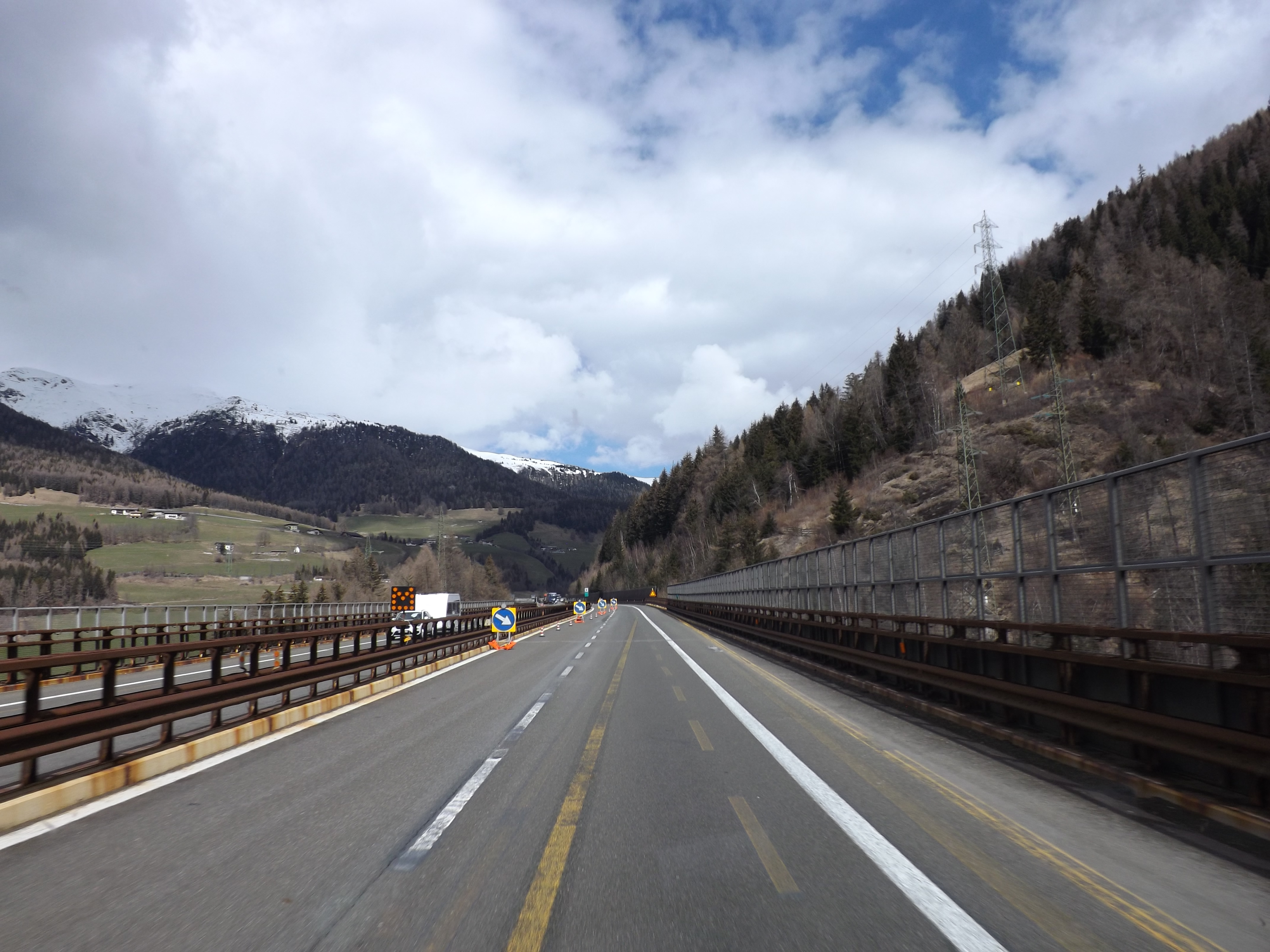 Transport Marcus Ommer Kurierfahrten